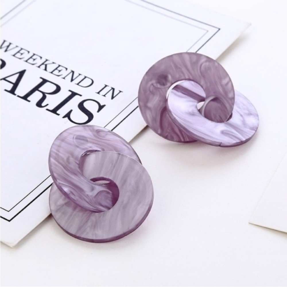 Elegant Purple Interlinked Earrings